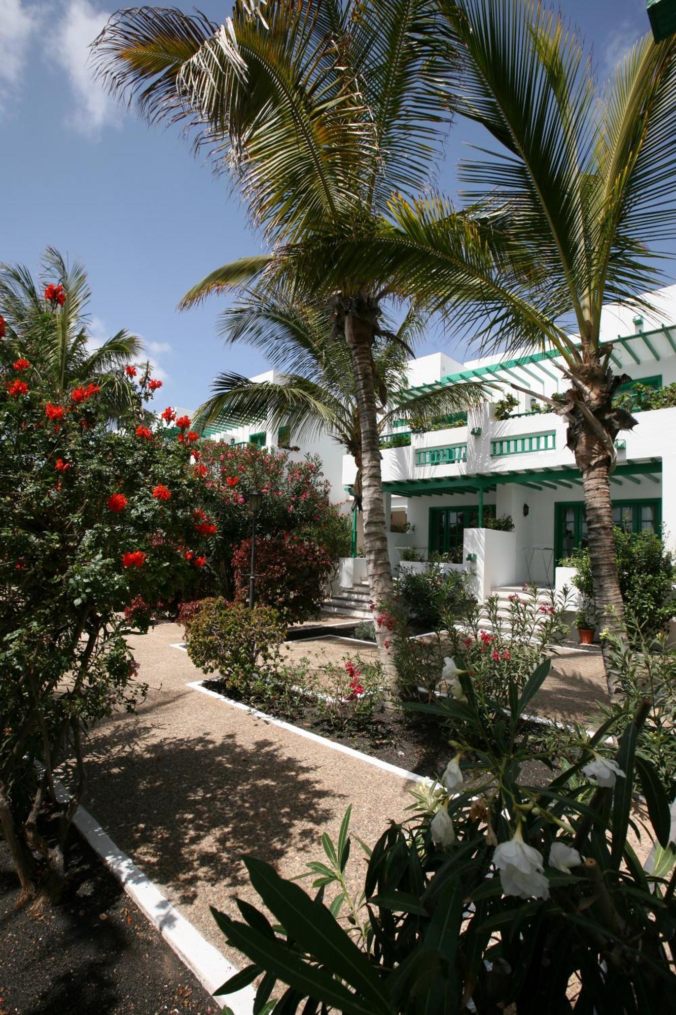 קוסטה טגוויסה Nazaret Apartments מראה חיצוני תמונה